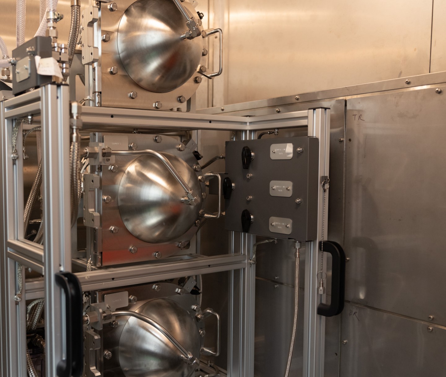 MACE.jpg A close up of a Multiple Atmosphere Controlled Environment (MACE) instrument at NPL which creates controlled atmospheres for the testing and calibration of the next generation of air quality sensors.